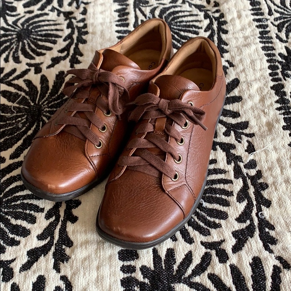 Leather sneakers